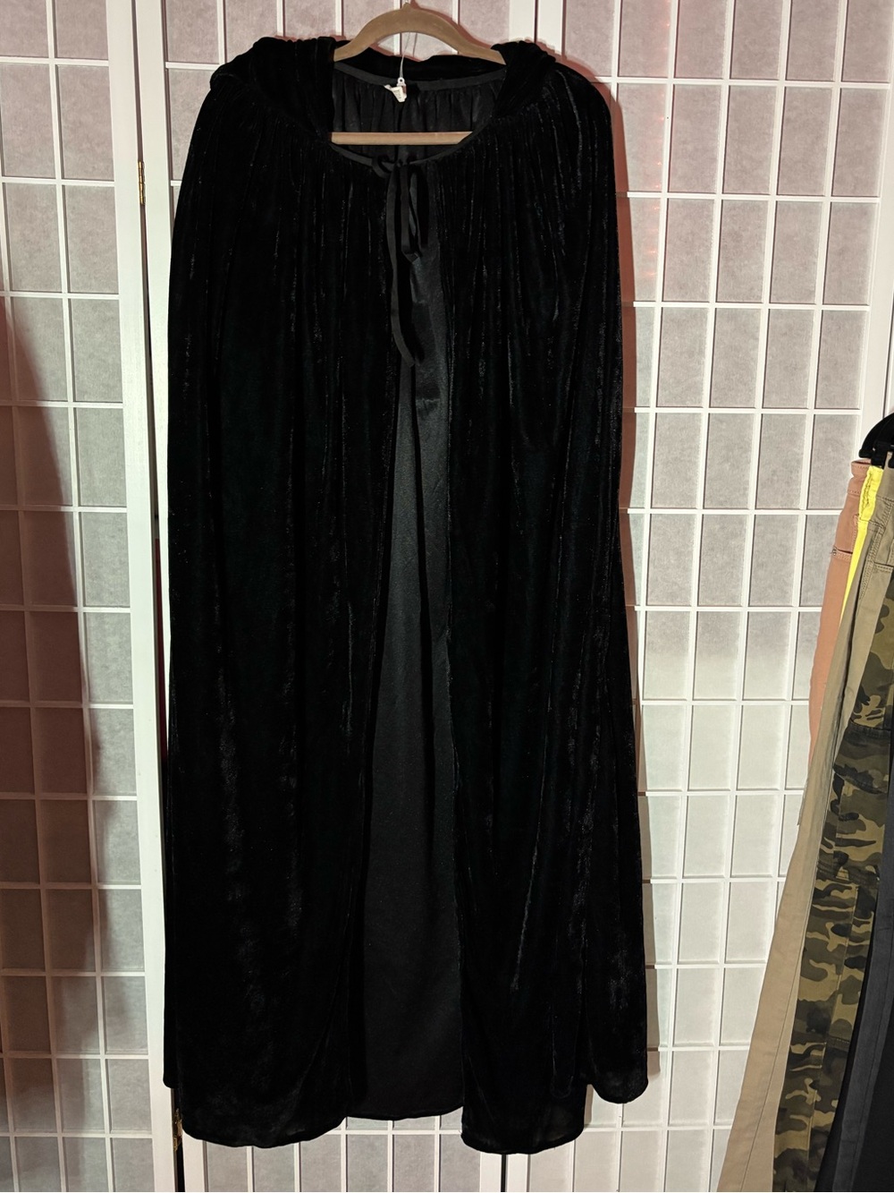 HALLOWEEN Hooded Cape